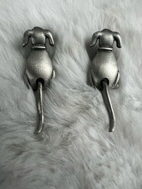 JJ Jonette Silver Pewter Puppy Dog Pierced Earrings with Wagging Tails
